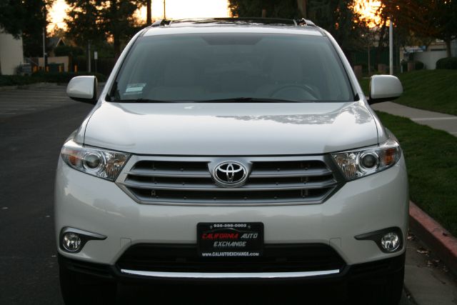 Toyota Highlander 2012 photo 3