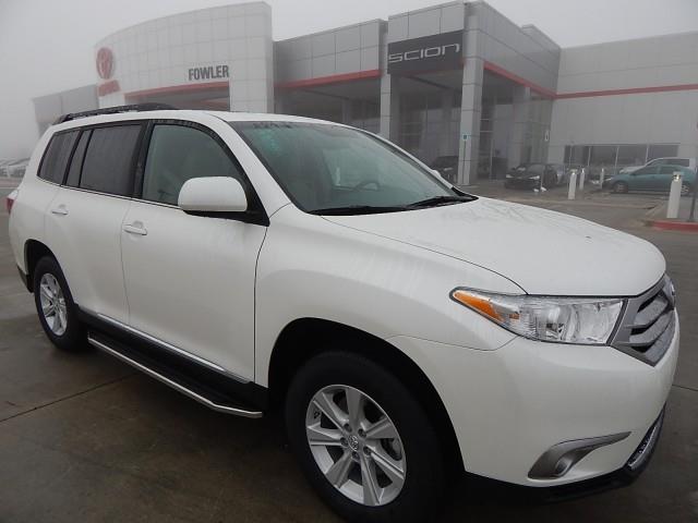 Toyota Highlander 2013 photo 1