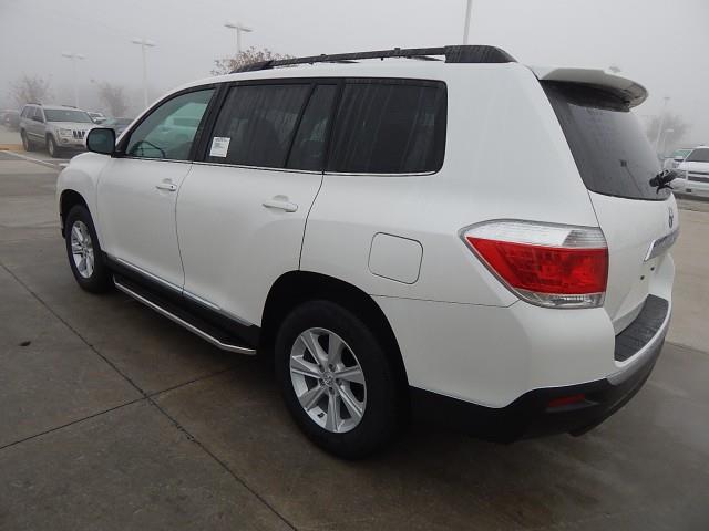 Toyota Highlander 2013 photo 3