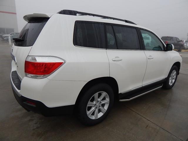 Toyota Highlander 2013 photo 4