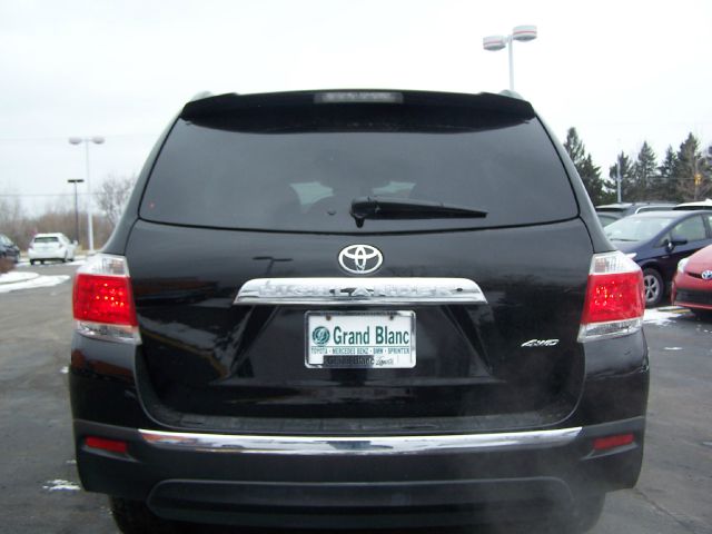Toyota Highlander 2013 photo 4