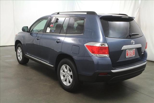 Toyota Highlander 2013 photo 3