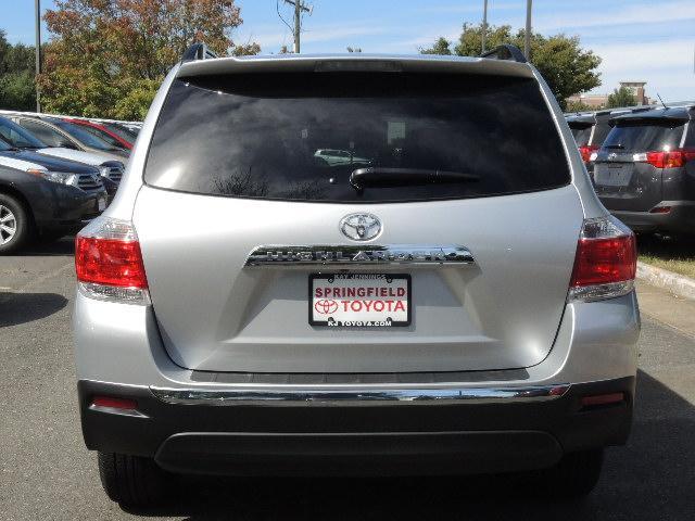 Toyota Highlander 2013 photo 2
