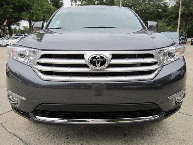 Toyota Highlander 2013 photo 1