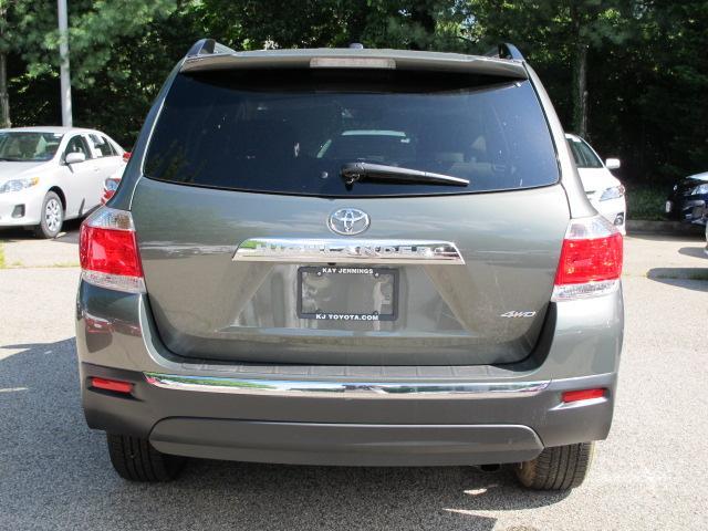 Toyota Highlander 2013 photo 0