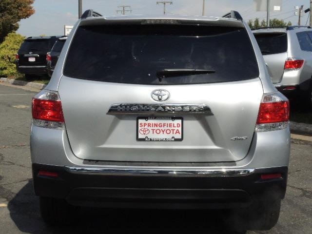 Toyota Highlander 2013 photo 3