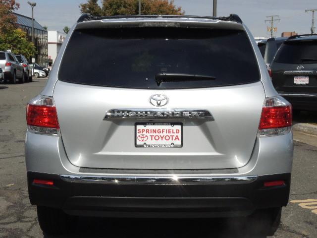 Toyota Highlander SLT 25 SUV
