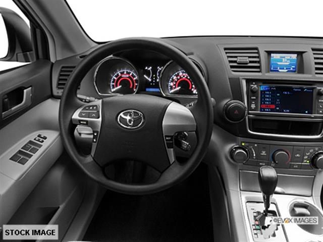 Toyota Highlander 2013 photo 1