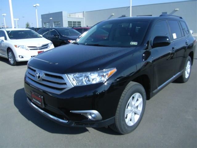 Toyota Highlander HD Reg Cab 131.5 WB C6P SUV