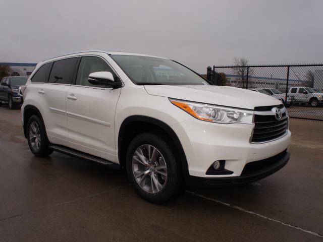 Toyota Highlander 2014 photo 2