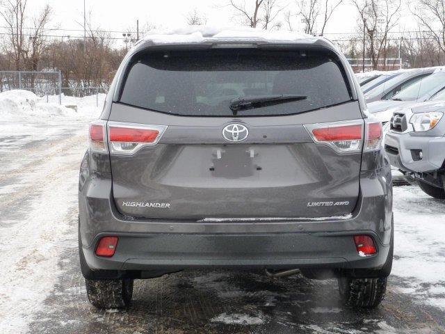 Toyota Highlander 2014 photo 3