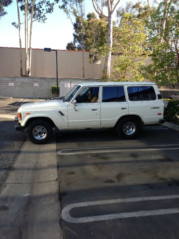 Toyota LandCruiser 1983 photo 4