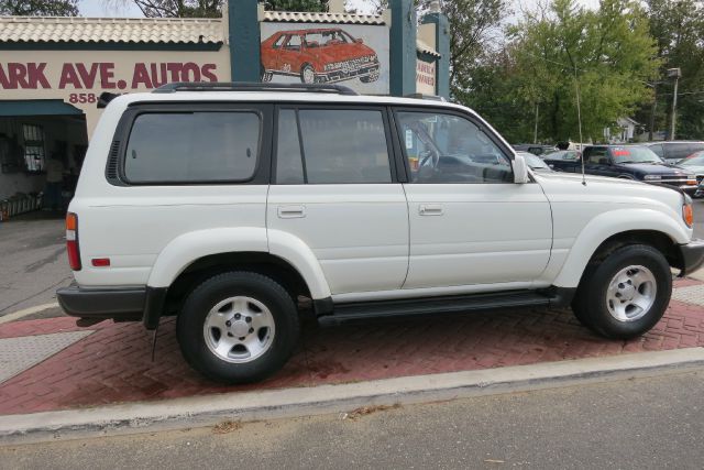 Toyota LandCruiser 1995 photo 4