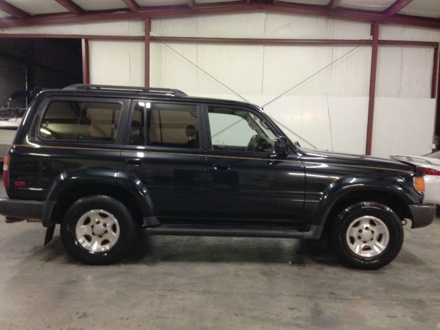 Toyota LandCruiser Ss Choo Custom SUV