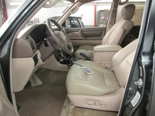 Toyota LandCruiser 1998 photo 2