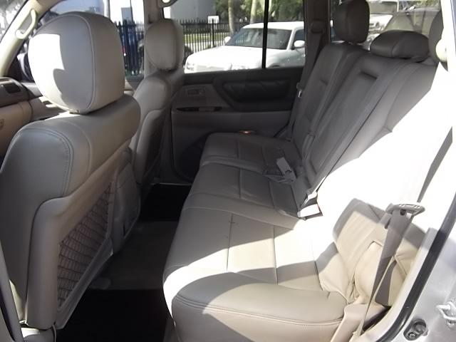 Toyota LandCruiser 1999 photo 2