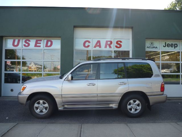 Toyota LandCruiser 2000 photo 4