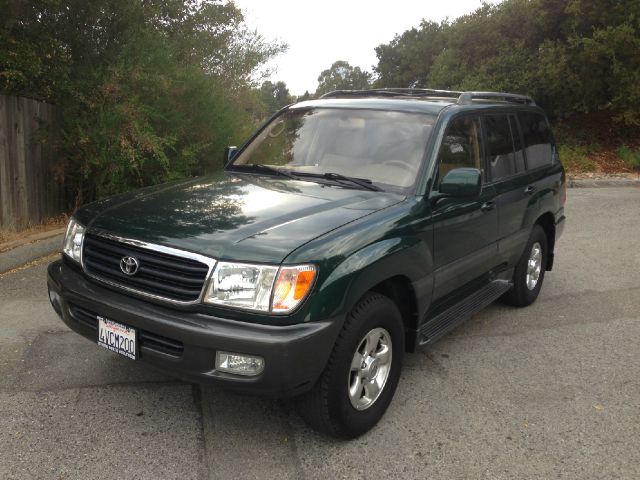 Toyota LandCruiser 2001 photo 4