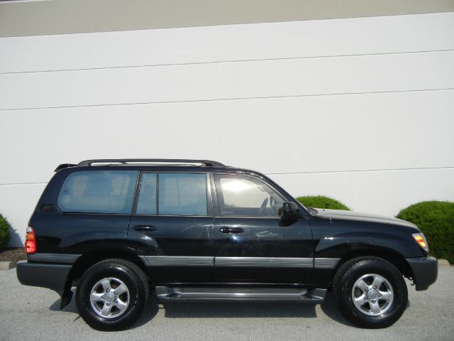Toyota LandCruiser 2001 photo 1