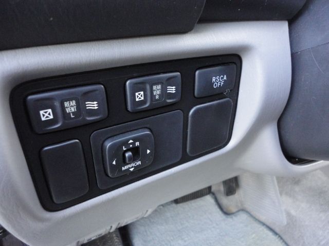 Toyota LandCruiser 2003 photo 33