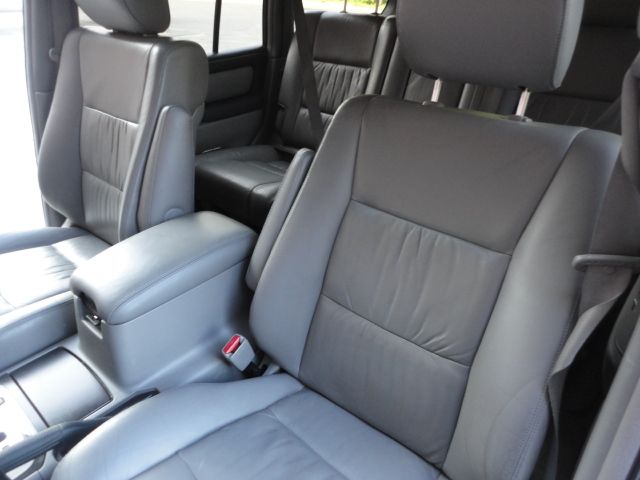 Toyota LandCruiser 2003 photo 38