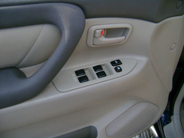 Toyota LandCruiser 2003 photo 8