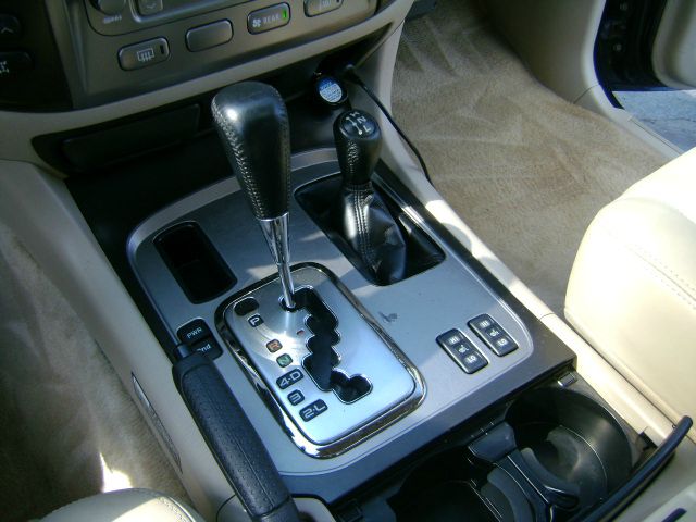 Toyota LandCruiser 2003 photo 9