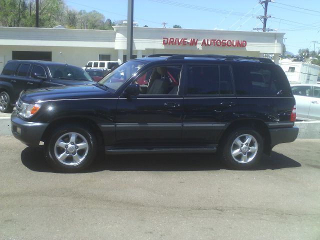 Toyota LandCruiser 2004 photo 2