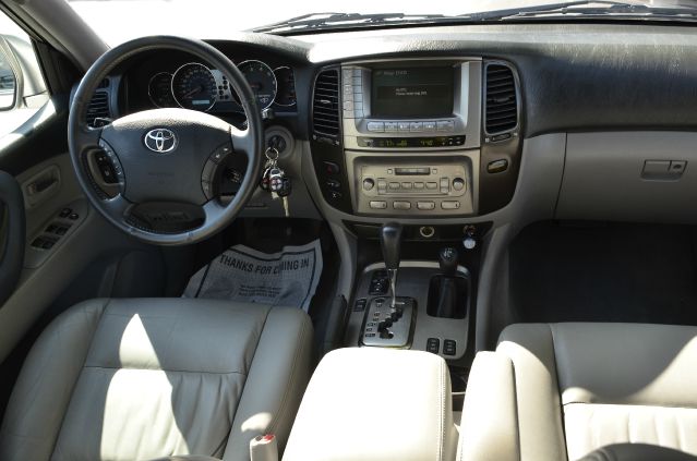 Toyota LandCruiser 2006 photo 11