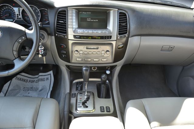 Toyota LandCruiser 2006 photo 12