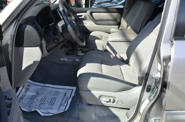 Toyota LandCruiser 2006 photo 21