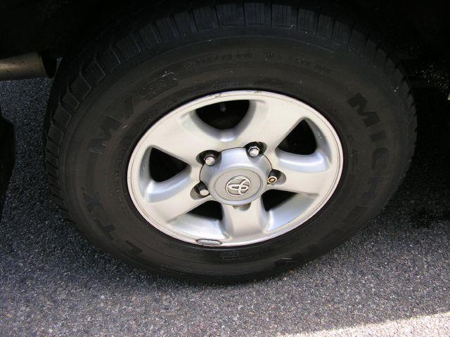 Toyota Land Cruiser 1999 photo 2