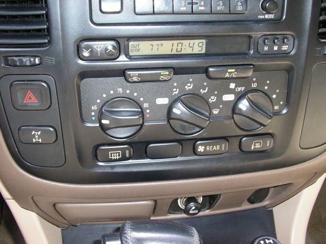 Toyota Land Cruiser 1999 photo 32