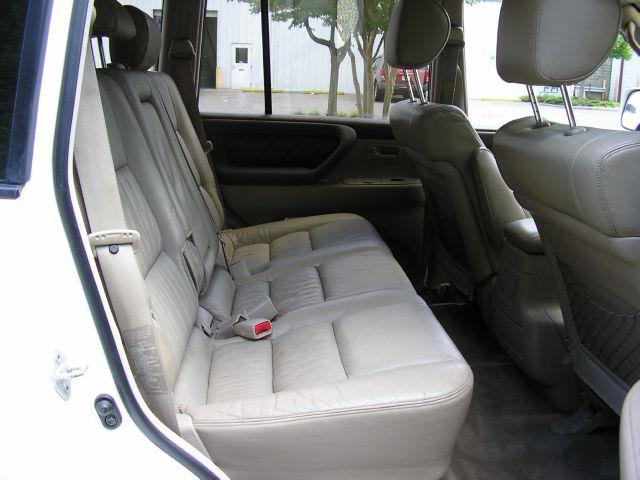 Toyota Land Cruiser 1999 photo 4