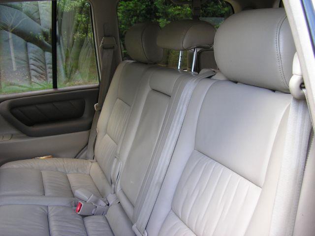 Toyota Land Cruiser 1999 photo 40