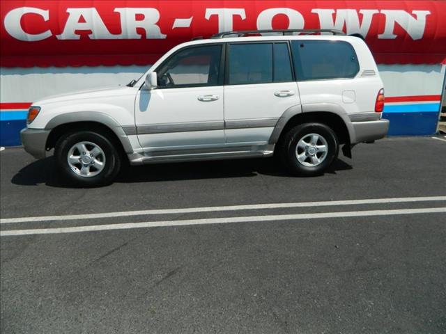 Toyota Land Cruiser 2000 photo 1