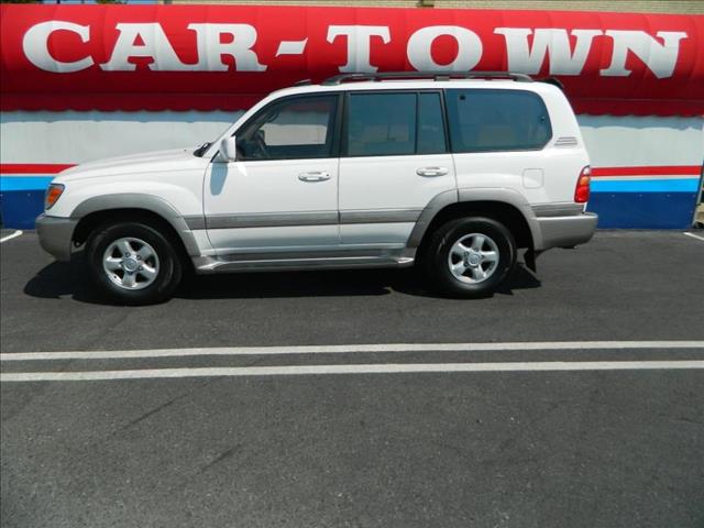 Toyota Land Cruiser 2000 photo 2