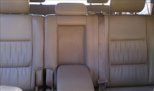 Toyota Land Cruiser 2000 photo 3