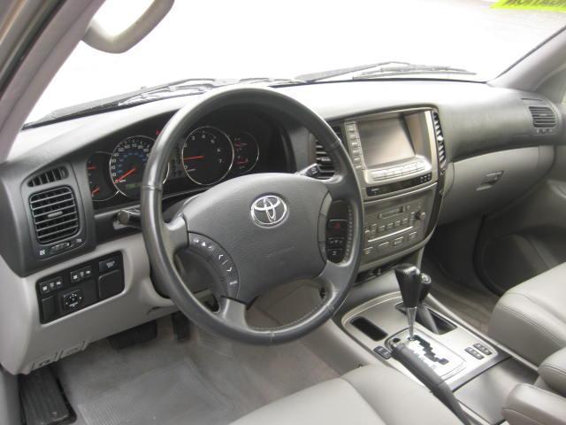 Toyota Land Cruiser 2003 photo 4