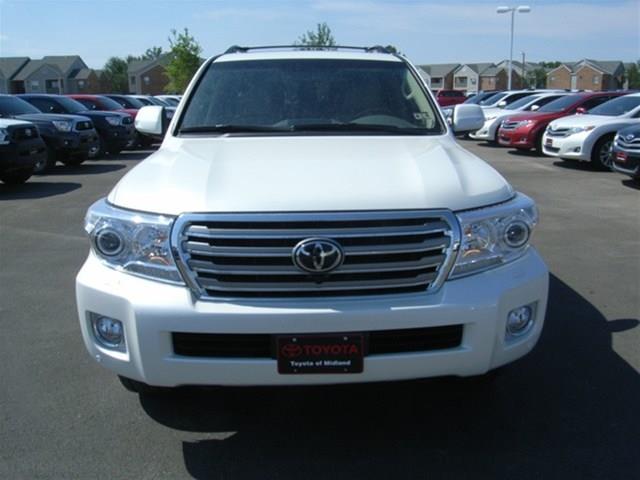 Toyota Land Cruiser 2013 photo 3