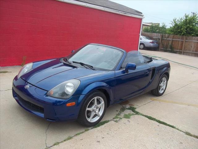 Toyota MR2 Spyder 2000 photo 3