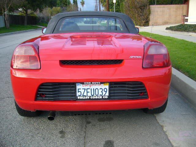 Toyota MR2 Spyder 2001 photo 1