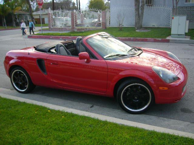 Toyota MR2 Spyder 2001 photo 3
