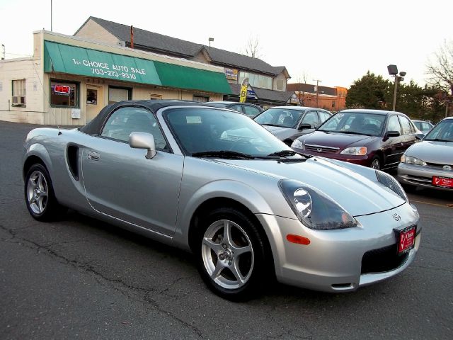 Toyota MR2 Spyder 2002 photo 3