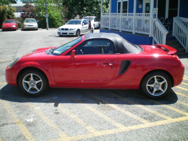 Toyota MR2 Spyder 2002 photo 3