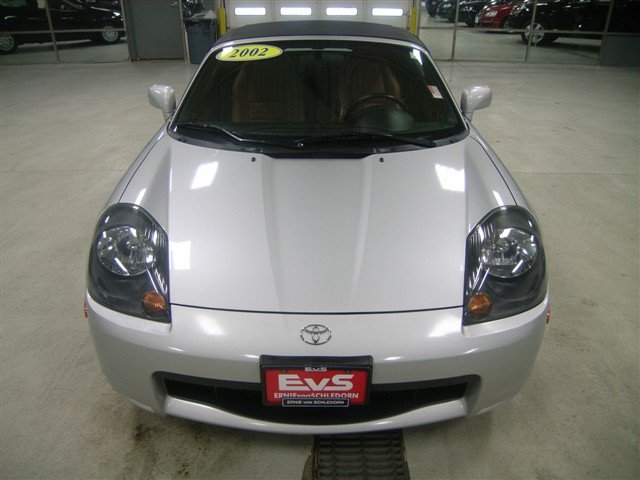 Toyota MR2 Spyder 2002 photo 1