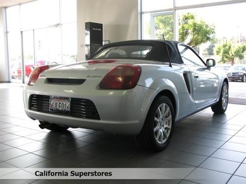 Toyota MR2 Spyder 2002 photo 3