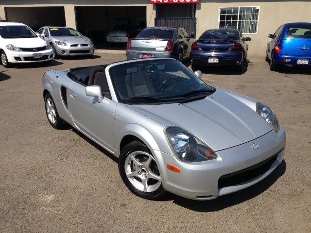 Toyota MR2 Spyder 2002 photo 5