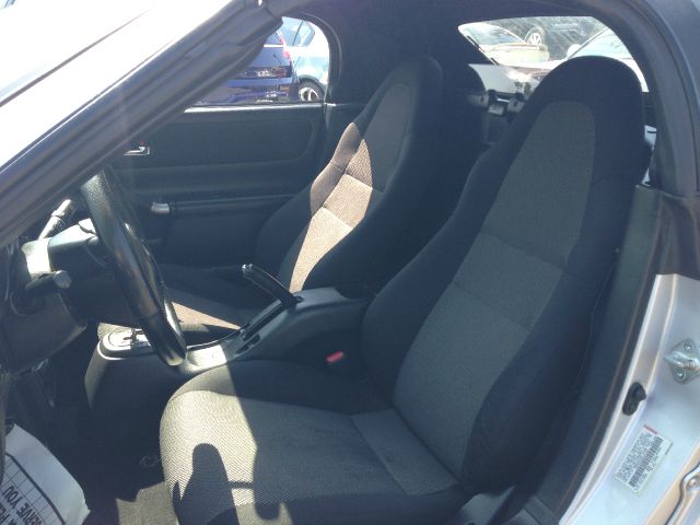 Toyota MR2 Spyder 2002 photo 9