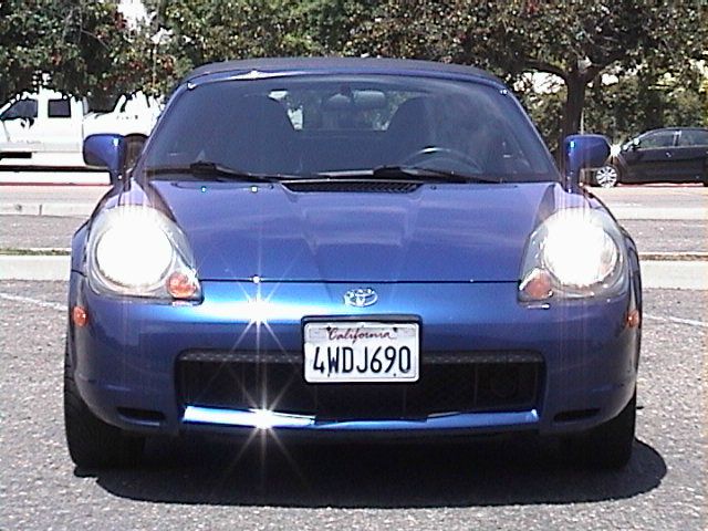 Toyota MR2 Spyder 2002 photo 3